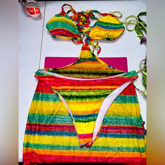 3 Piece Swim wear with attached cover up - Picture 1 of 3